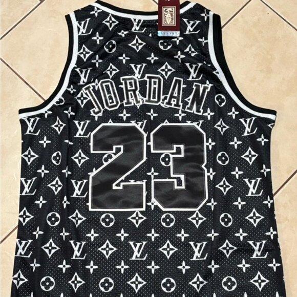 Chicago Bulls Michael Jordan # 23 Jersey Black/White , Unisex - Picture 2 of 12